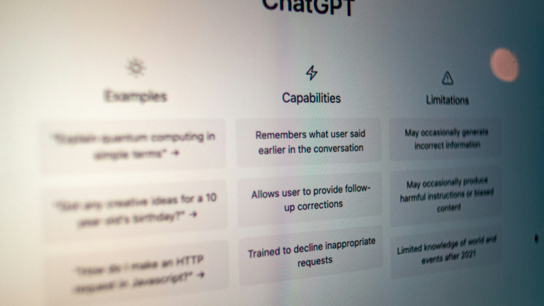 ChatGPT start screen listing its examples, capabilities, and limitations